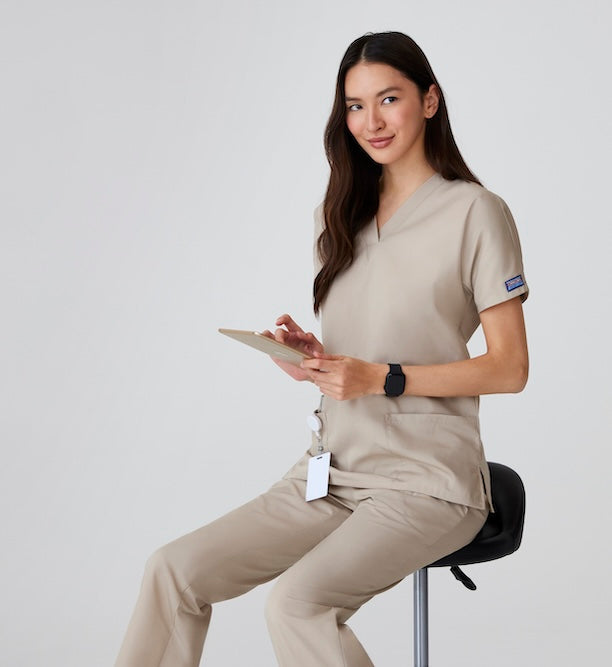 Color: KHAKI