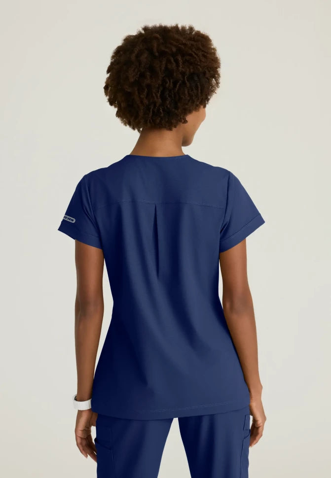 SKECHERS Trek Tuck-In Top
