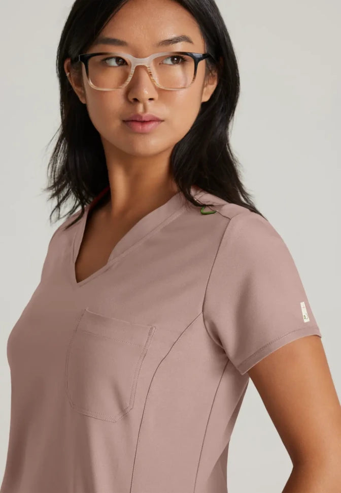 GREYS ANATOMY W1PKT BANDED V-NK TUCK-IN TOP